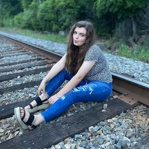 Meet your Posher, Chasity